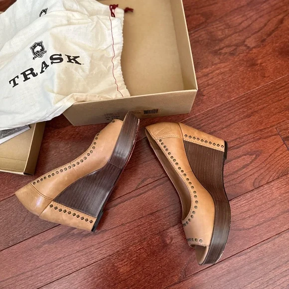 Trask Reina brown leather peep toe wedge - Picture 4 of 11